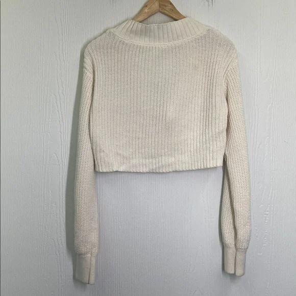 Free People - Emilie Whisper White Twisted Front Cable Knit Crop Sweater Size M - Picture 10 of 10